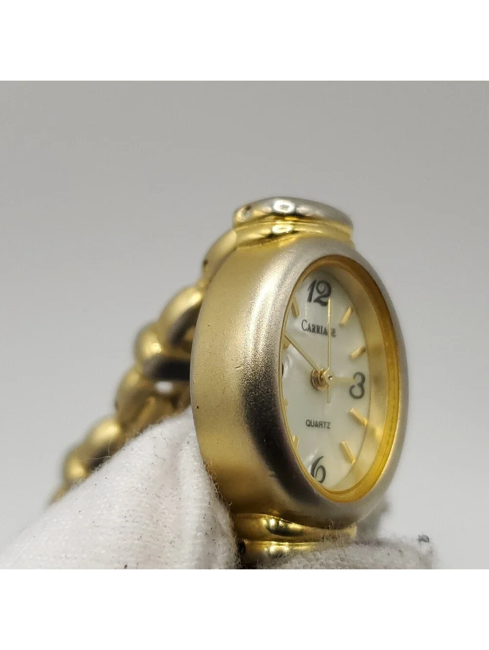 Carriage By Timex Quartz Womens Watch 19mm Gold Tone White Dial New Battery